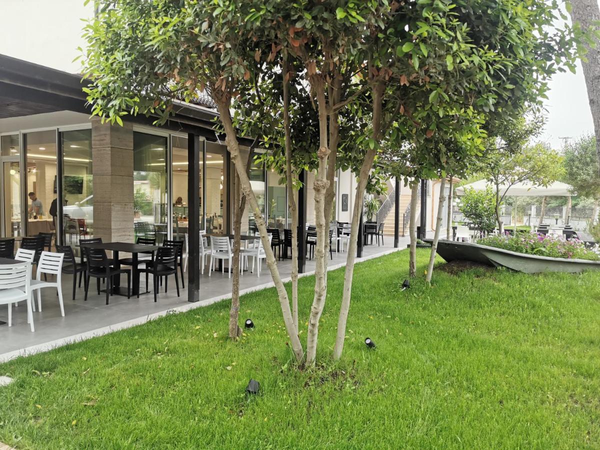 דיוויאקה Hotel Pelikan מראה חיצוני תמונה