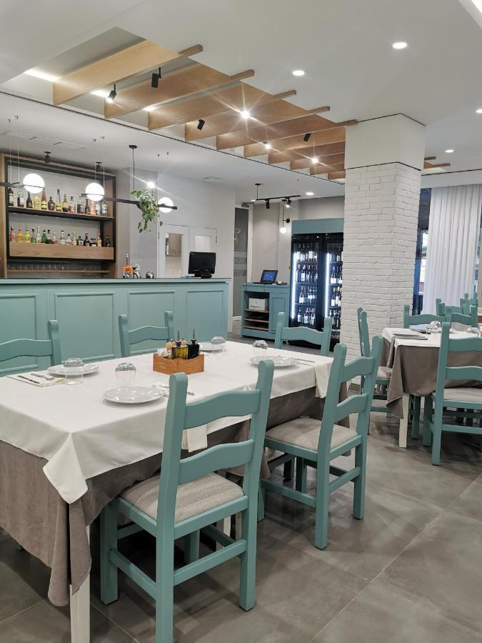 דיוויאקה Hotel Pelikan מראה חיצוני תמונה