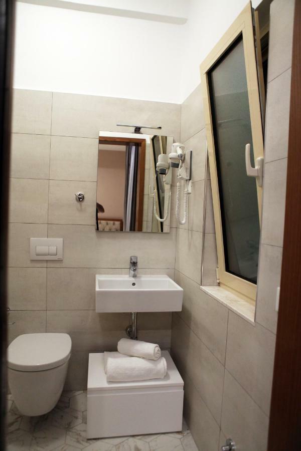 דיוויאקה Hotel Pelikan מראה חיצוני תמונה