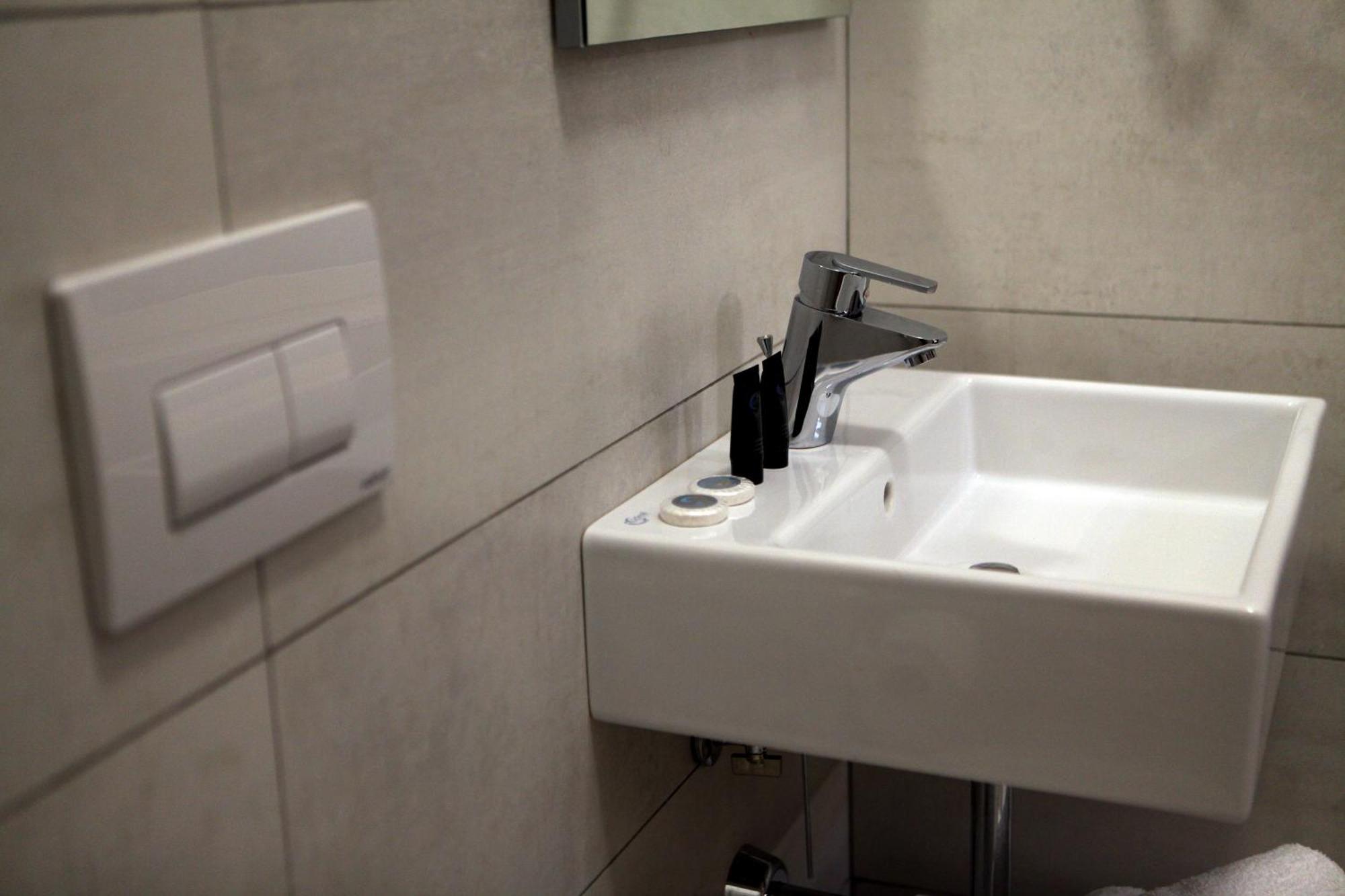 דיוויאקה Hotel Pelikan מראה חיצוני תמונה